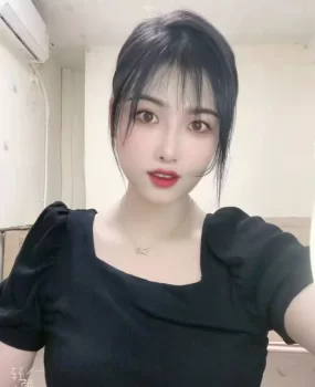 年轻颜值可爱妹子