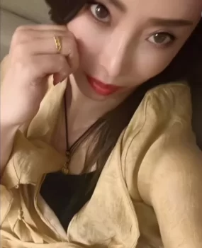 很骚很耐操的妹子