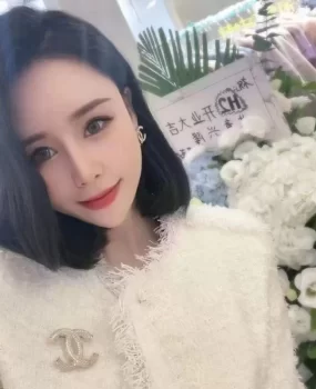 朋友介绍的小姐姐