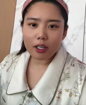 温柔骚人妻马杰爱吹箫爱打眼