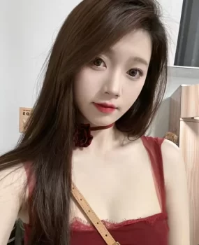 郑州风骚极品巨乳反差婊