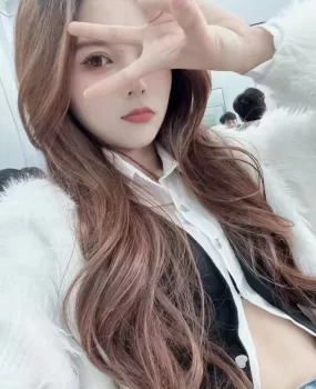 丰满紧致美少妇