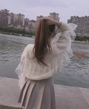 天使脸蛋魔鬼身材小萌妹